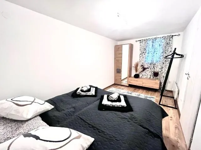 Middle Of The Apartmann * Pécs